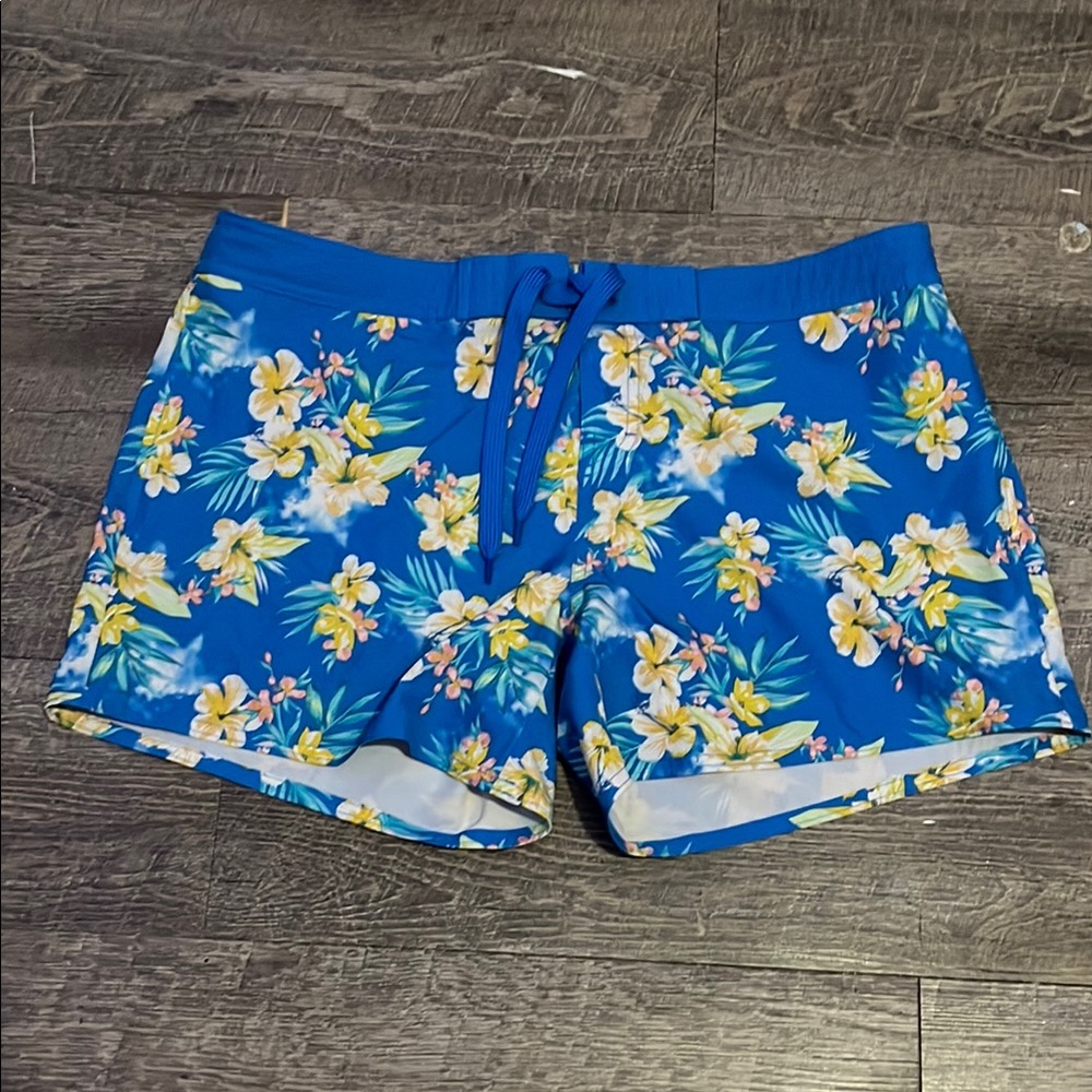 Floral Blue Women's Shorts